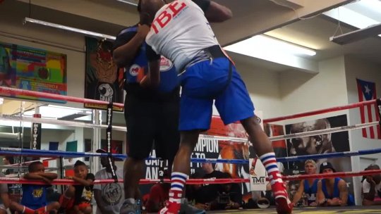 Mayweather vs. Maidana 2 Training with Nate Jones